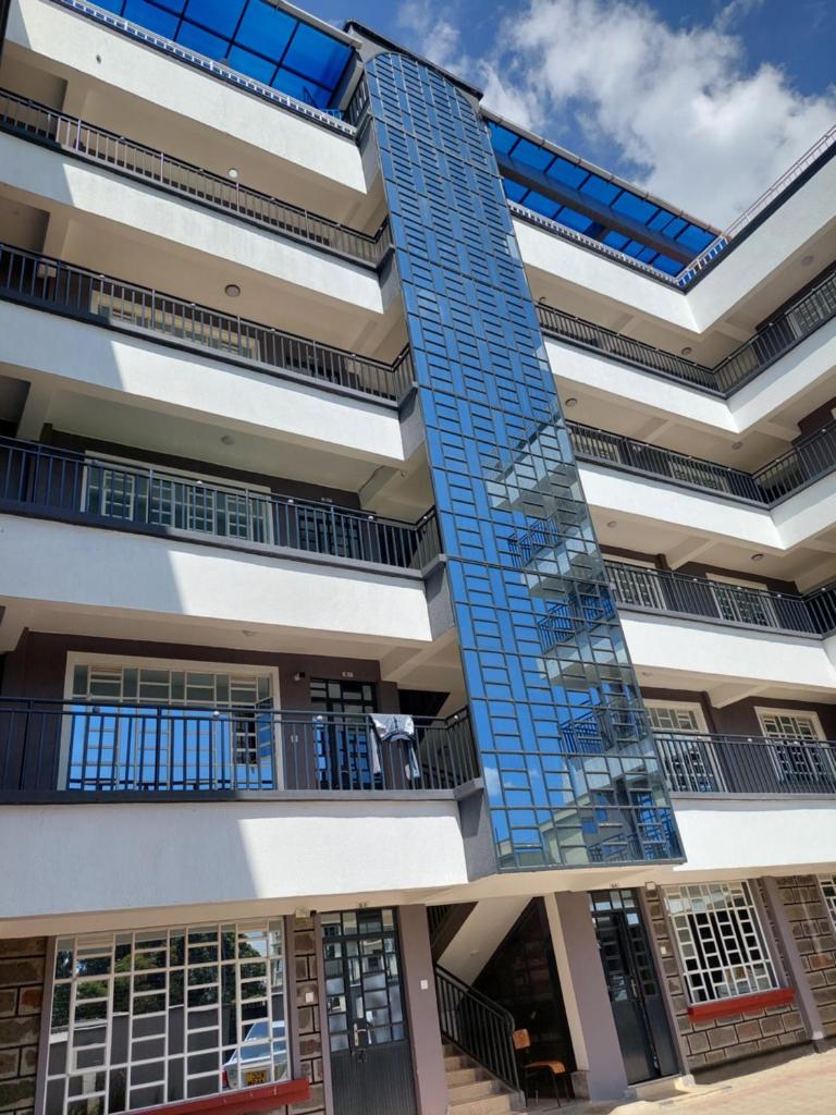 One Bedroom, Lake View with GYM photo 4