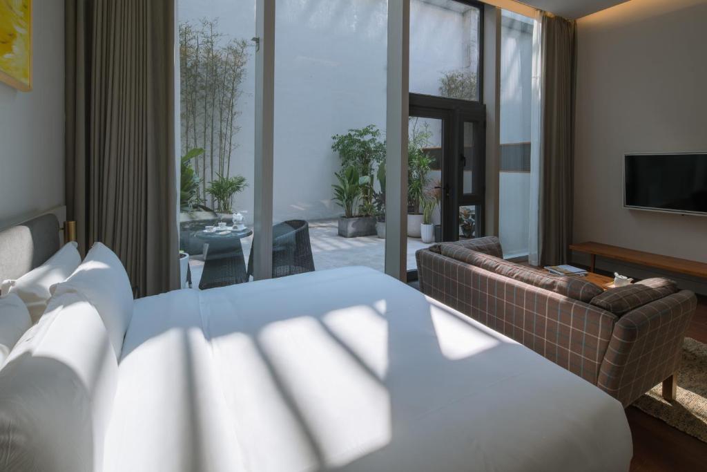 Wuyu Hotel Chongqing Yangjiaping The Mixc photo 1