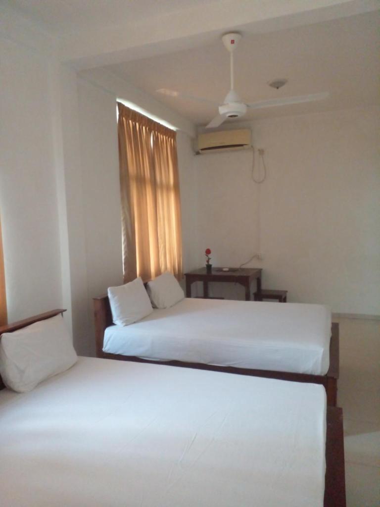 Vintop Hotel & Homestays Gampaha photo 3
