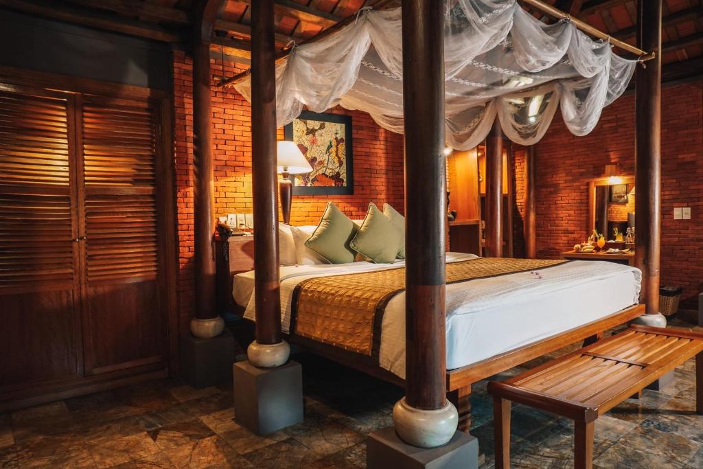 Pilgrimage Village Huế Boutique Resort & Spa