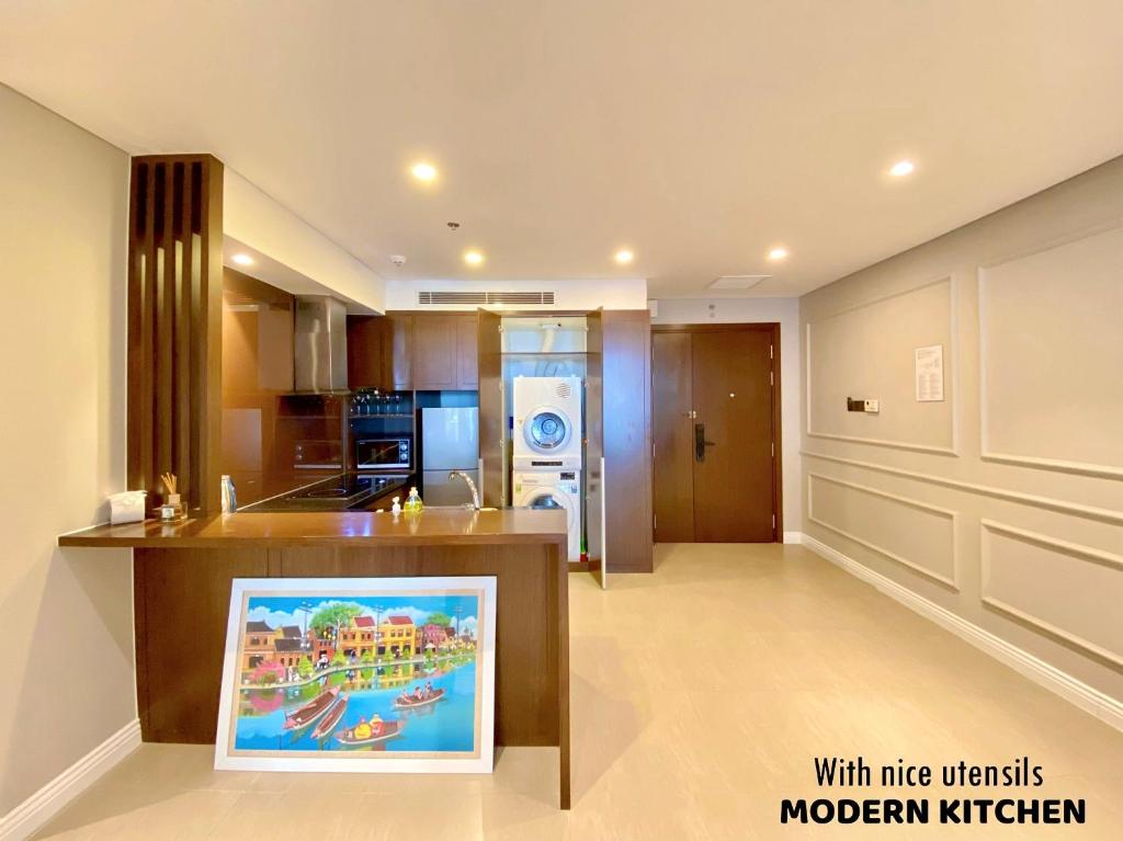 The Ocean Views Luxury Apartment