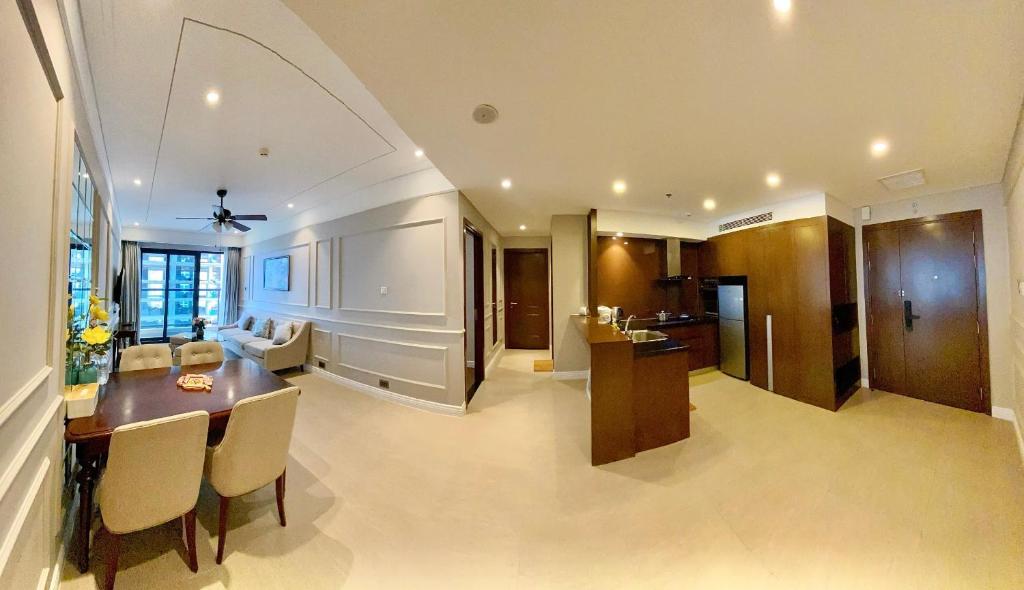 The Ocean Views Luxury Apartment