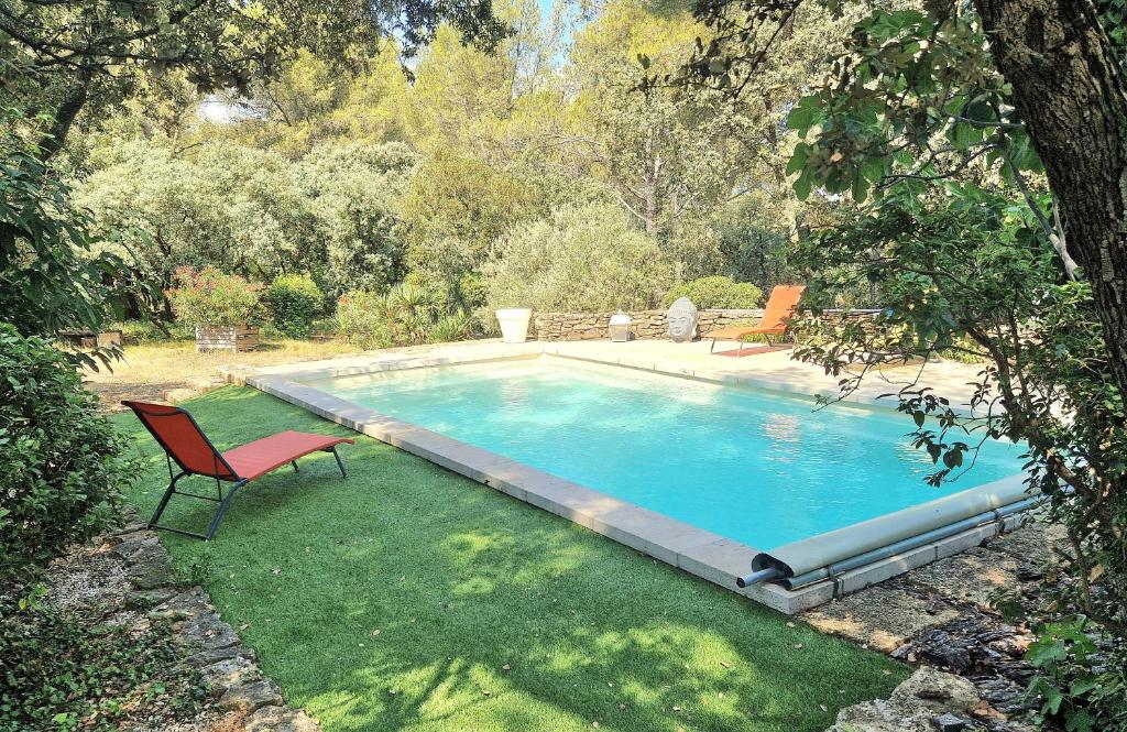 Mas Provençal avec piscine.