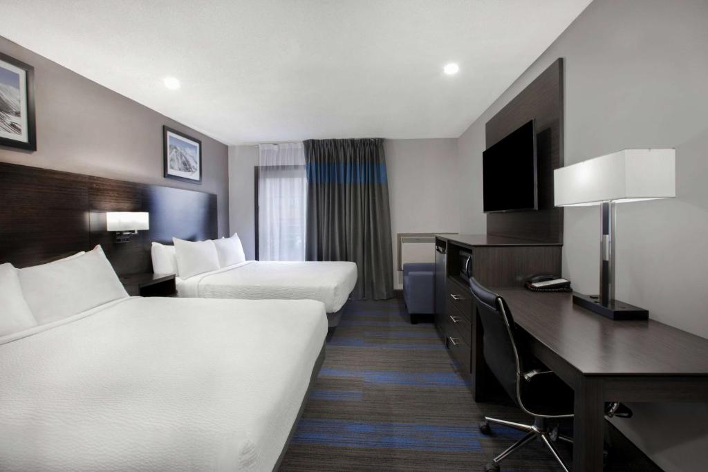 Days Inn by Wyndham Barrie photo 1