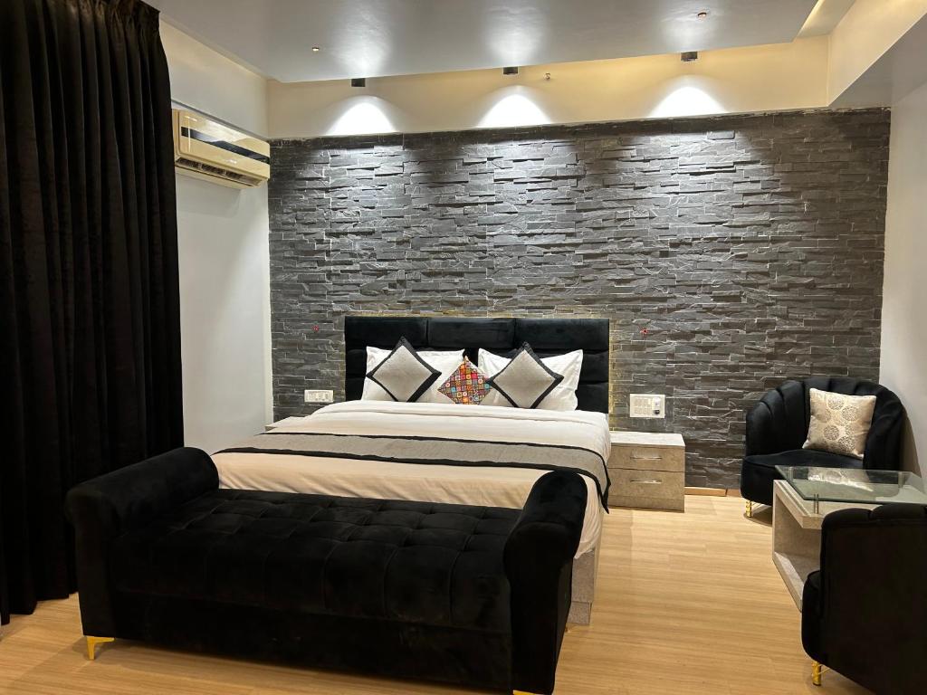 The Origin Suites DLF MY PAD photo 3
