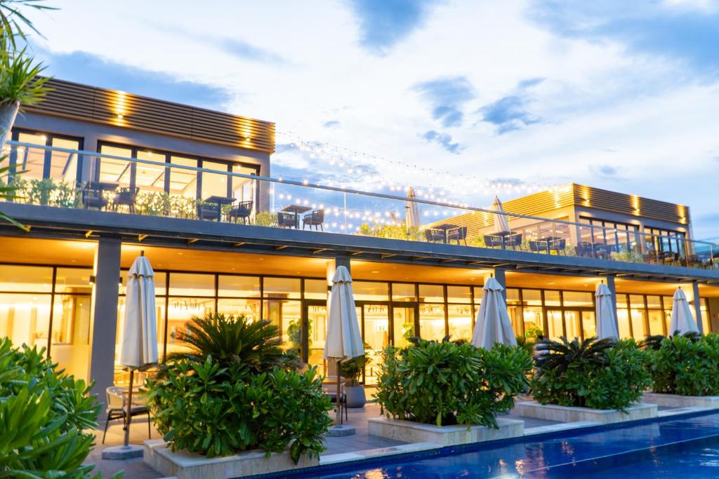 HOFs Pool Villa Cam Ranh