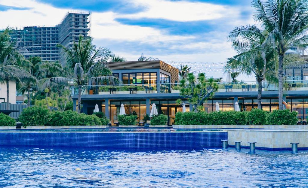 HOFs Pool Villa Cam Ranh