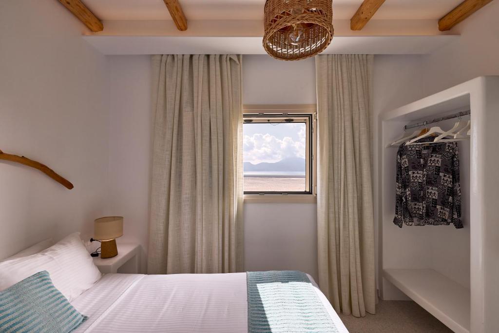 Villa Manikas Milos photo 4