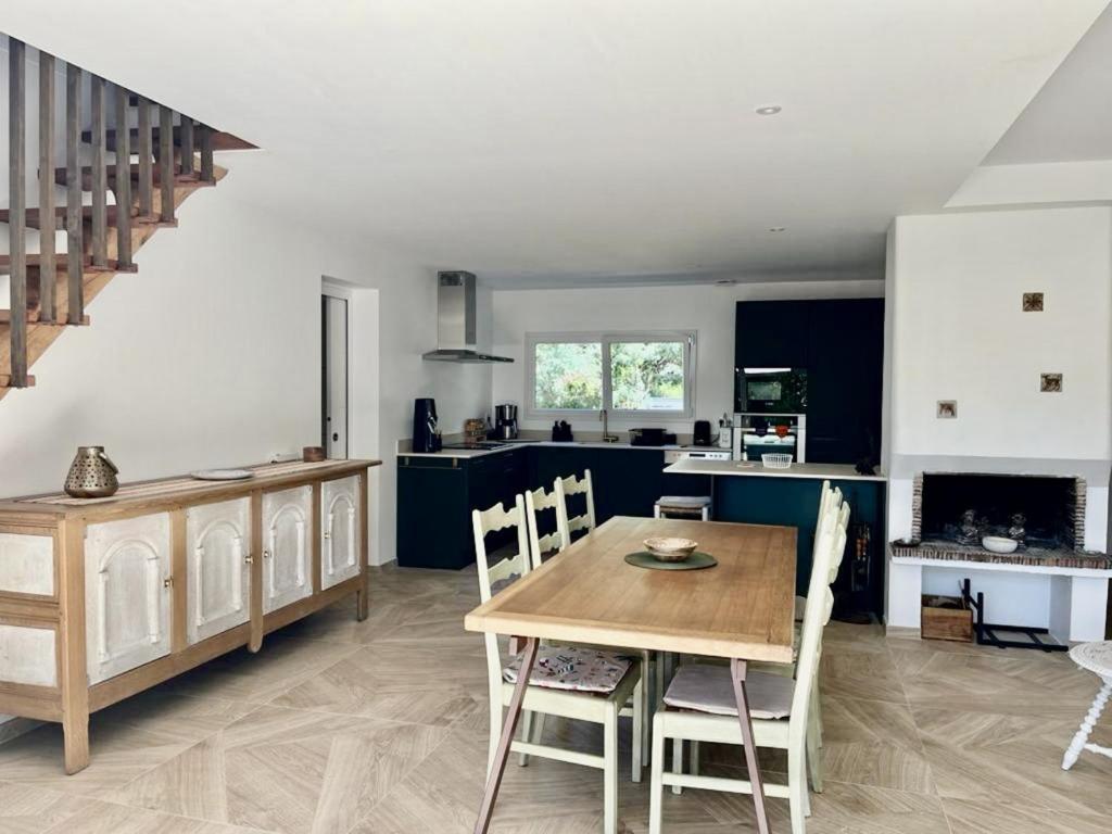 Maison rénovée en 1ère ligne Longarisse- rose2 photo 4
