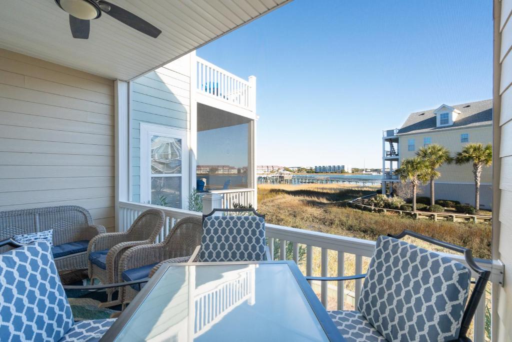 21 Turtle Bay Carolina Tides image