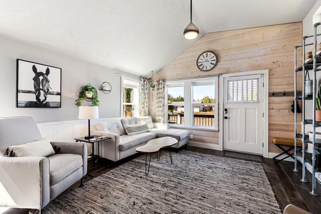 Sweet Seaview Home Near Beach and Trailhead! photo 3