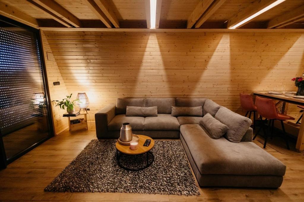 Azalea Chalet photo 2