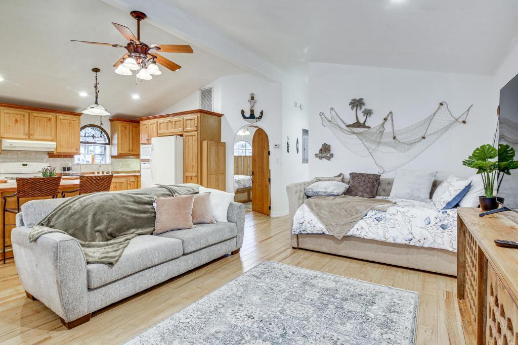 Canal-Front Port Isabel Cottage 5 Mi to Beach! photo 4