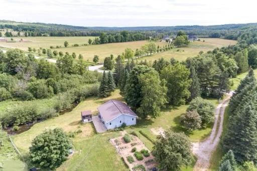 Farm House photo 3