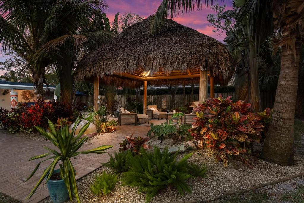 Tropical Tiki image