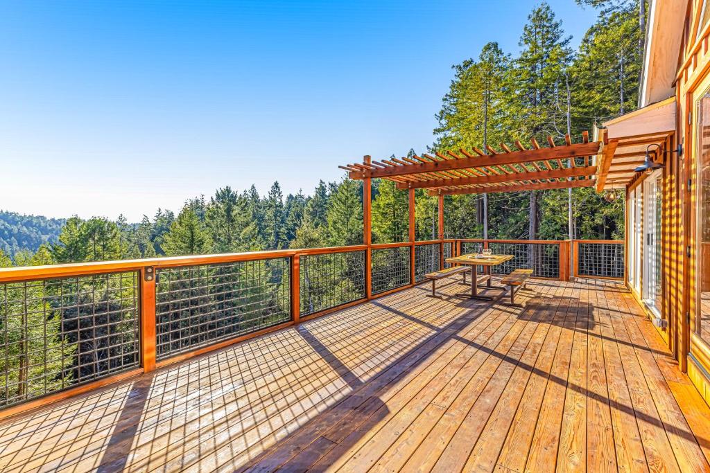 Mendocino Redwood Retreat - Vista Home photo 2