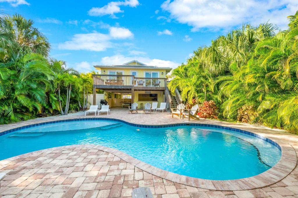 Cabana Breeze image