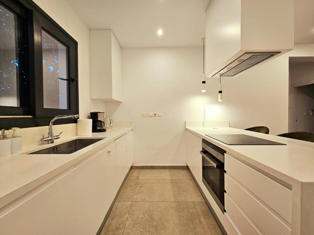 2 Bedrooms Beach Apartment photo 4