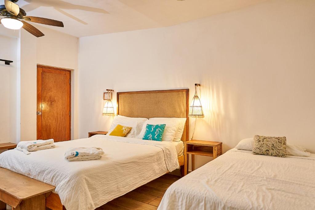 Aaki Hotel photo 4