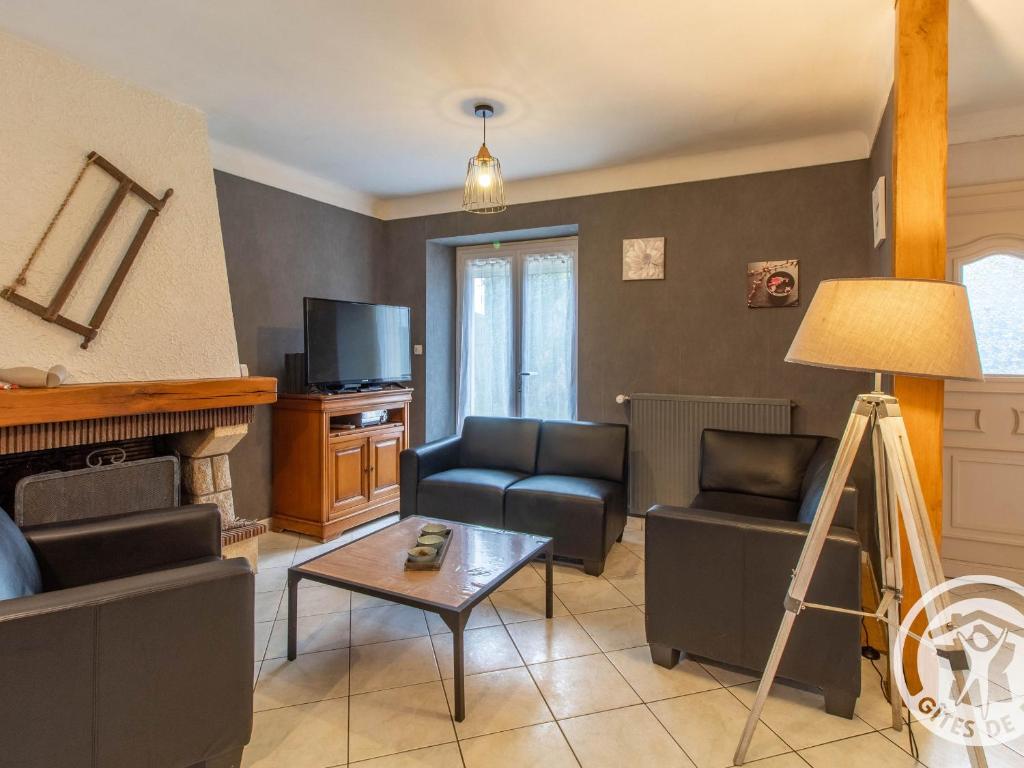 Gîte Chemillé-en-Anjou-Chemillé-Melay, 4 pièces, 6 personnes - FR-1-622-11 photo 1