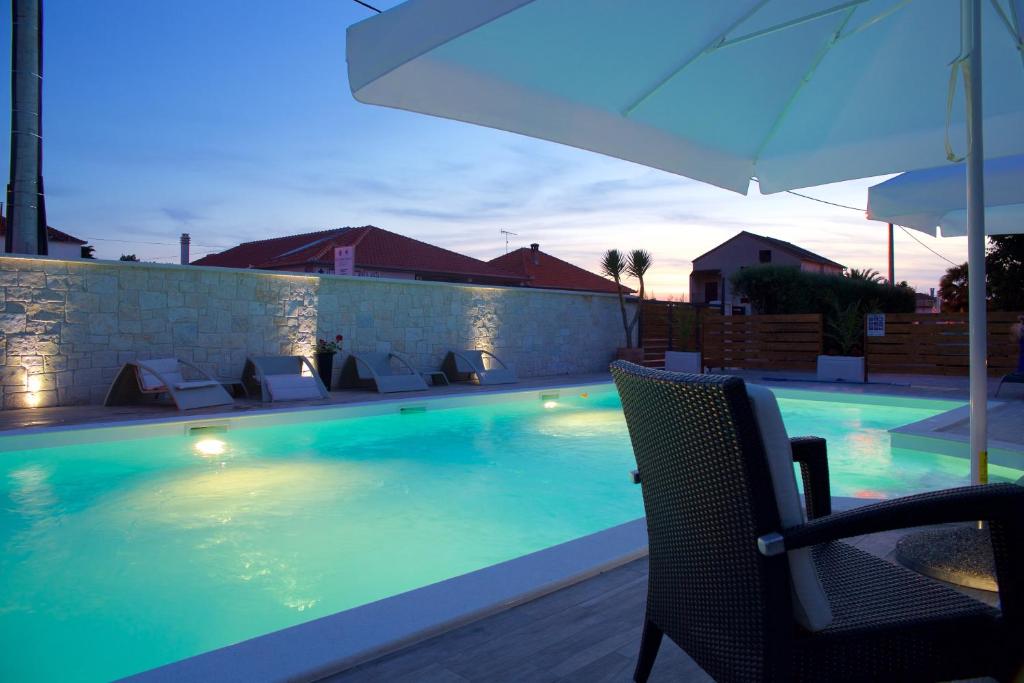 Banić Apartments with pool photo 2