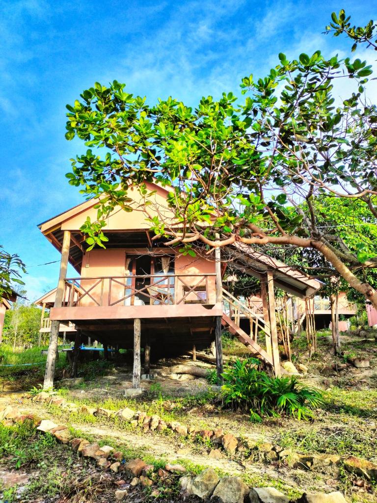 Amazing View Bungalows