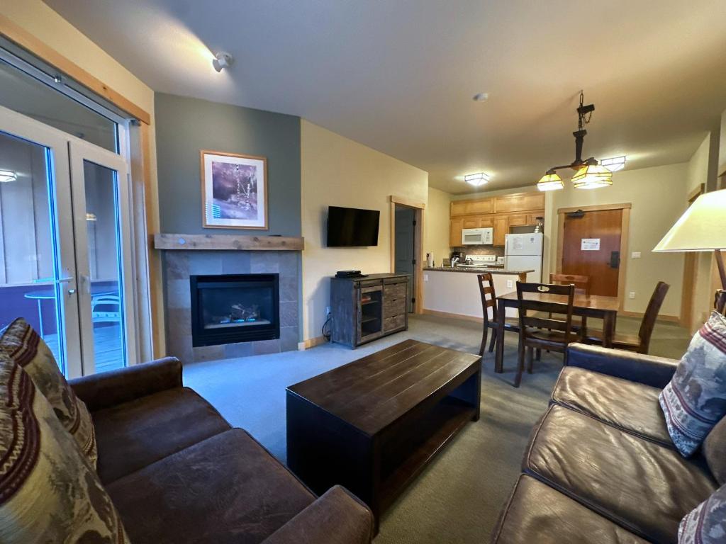 Ski-in/Ski-out with views at Sunstone