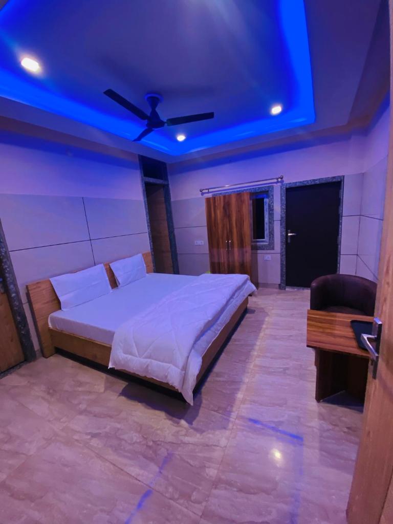 Hotel Seven photo 1