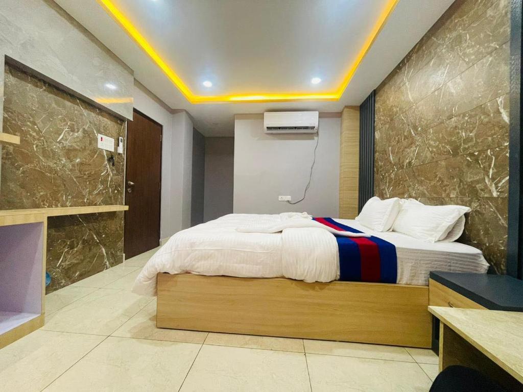 HOTEL RUSKIN photo 1