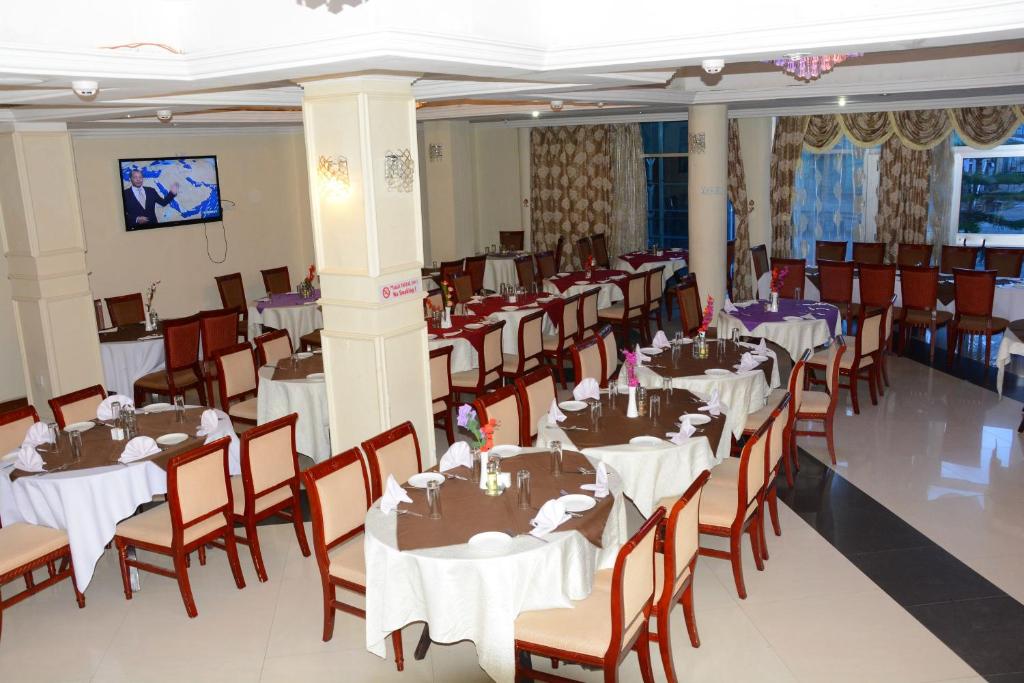 Yaredzema International Hotel photo 3