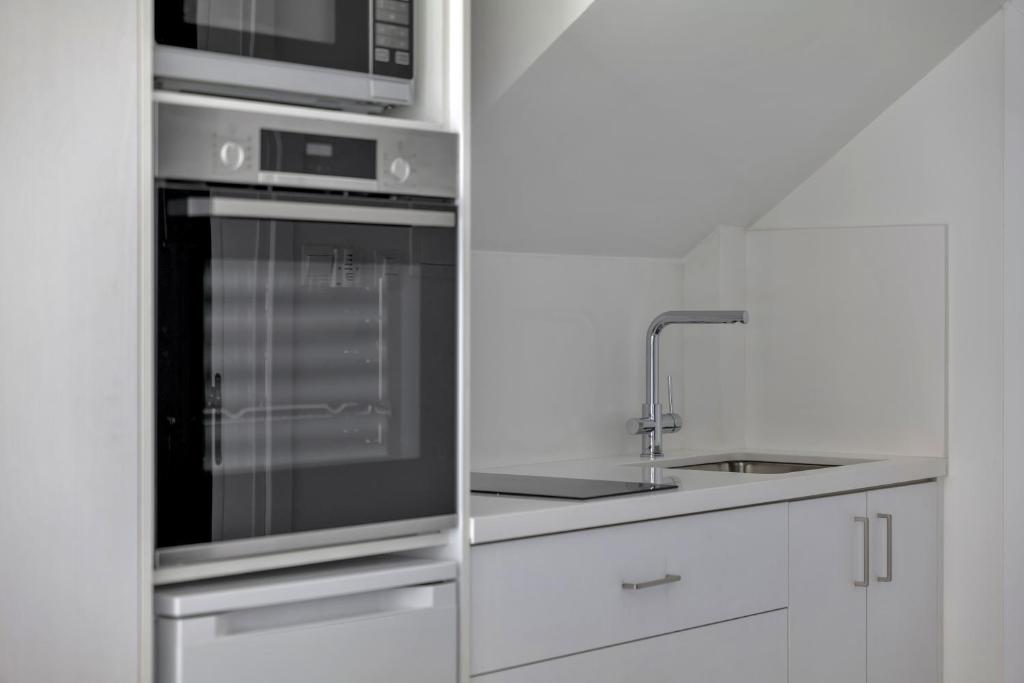 Phaedrus Living Alkminis Seaview Suites Pantai photo 4