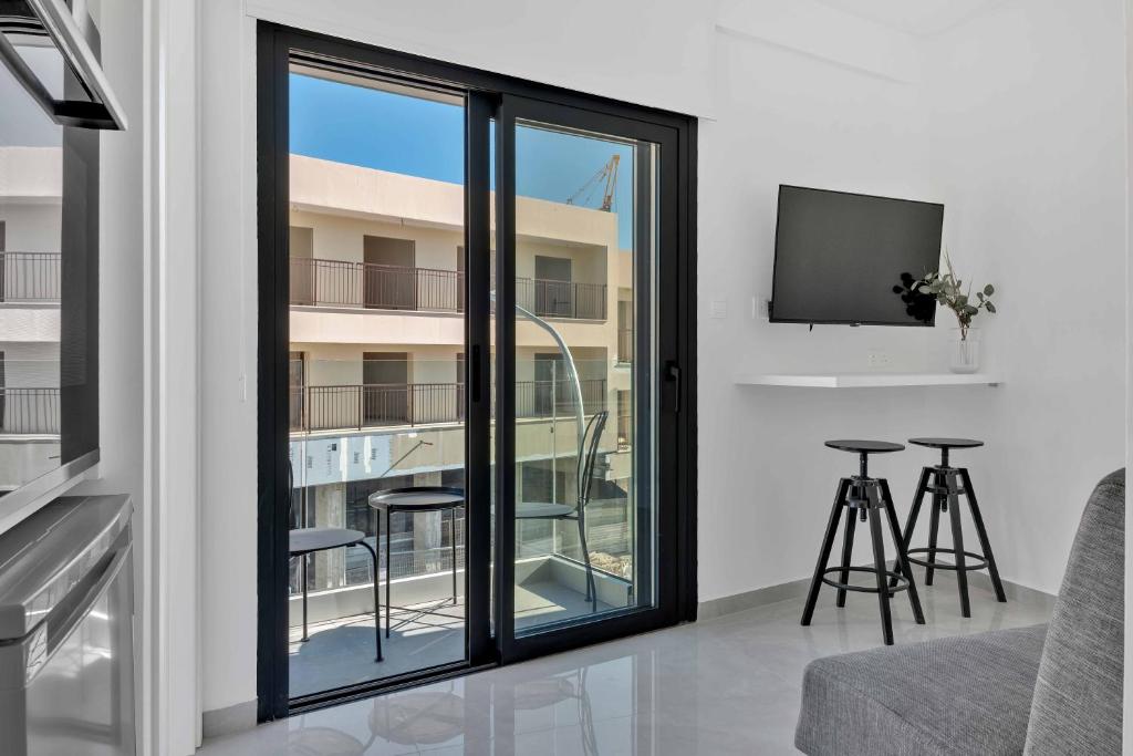 Phaedrus Living Alkminis Seaview Suites Mare photo 2