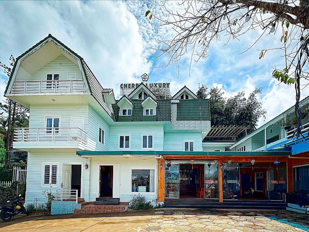 The Cherry Hill Hotel