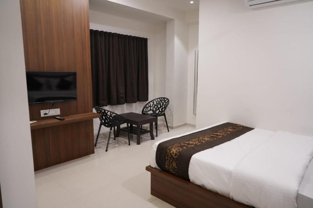 HOTEL RUDRA photo 1
