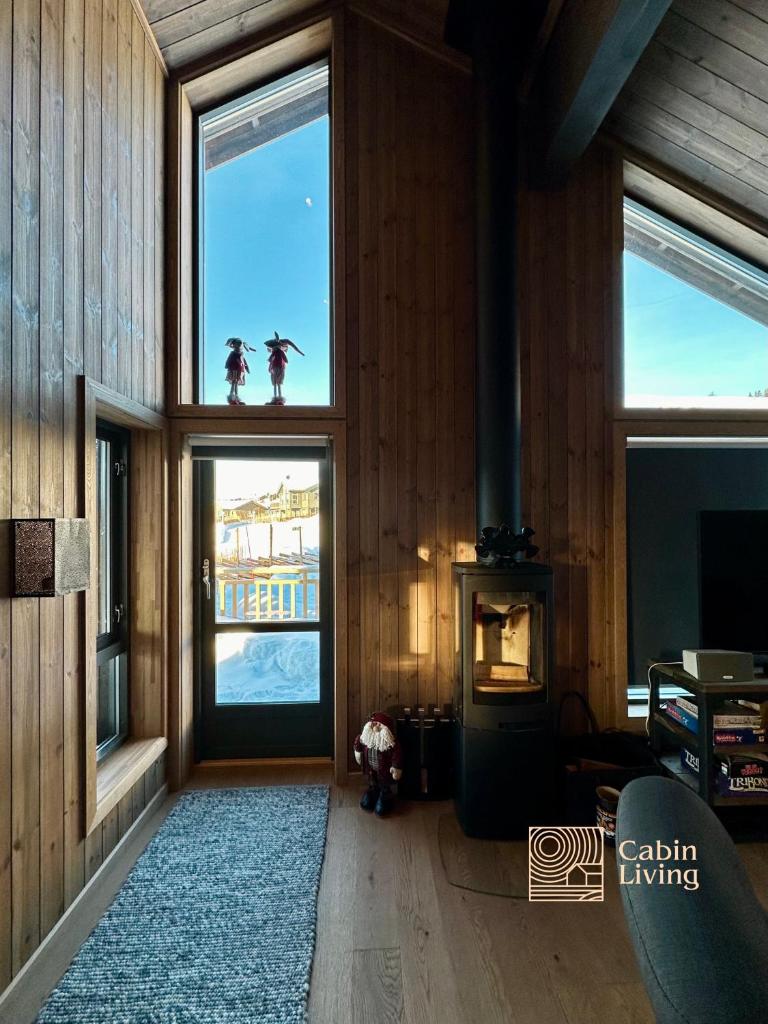 New cabin with jacuzzi, sauna and ski inout photo 3