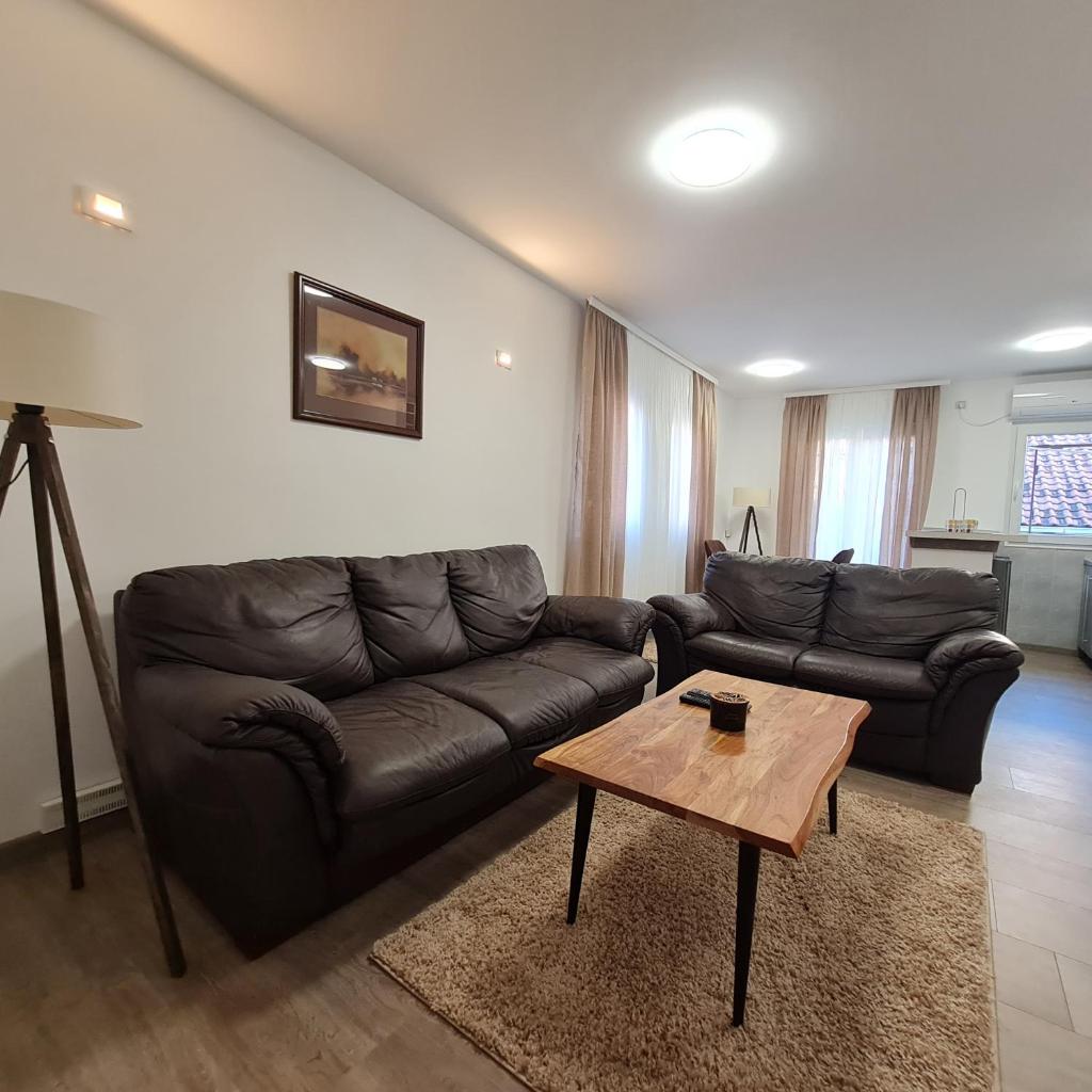 APARTMAN011 photo 1