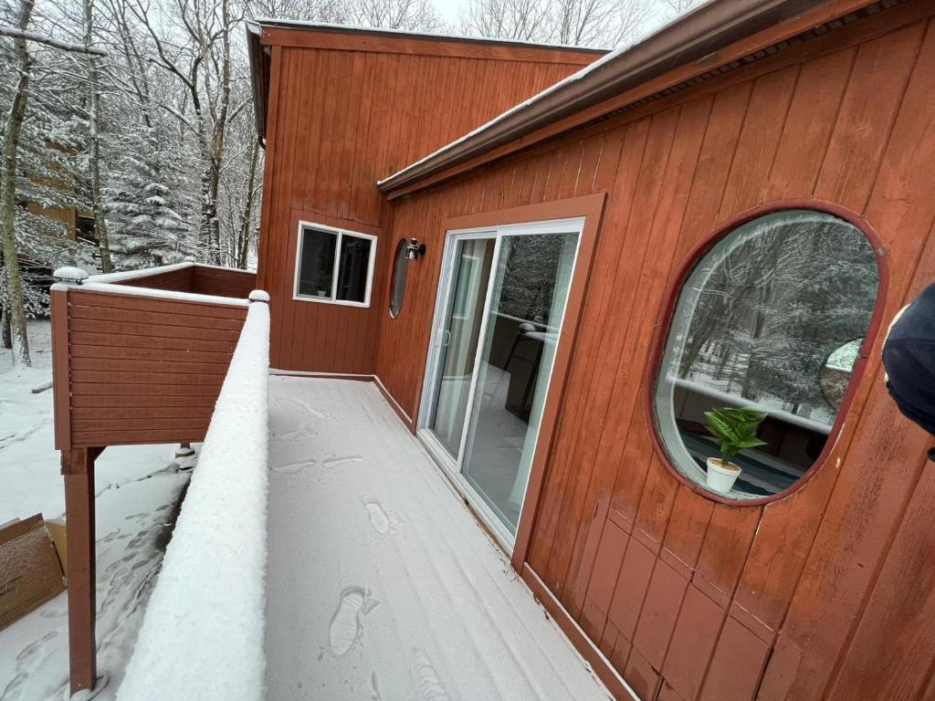 Open Concept & Stylish-HotTub-Sauna-Billiard-Poker-BBQ photo 4