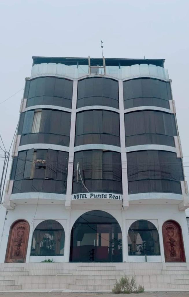 Hotel punta real