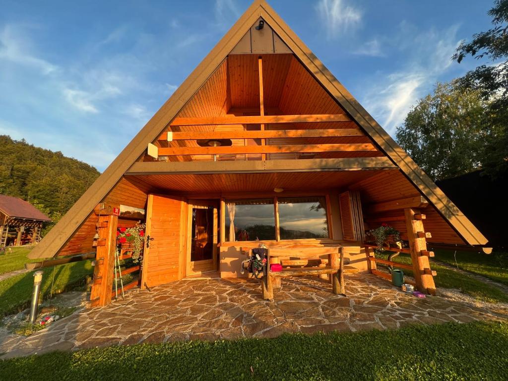 Mountain view cottage photo 1