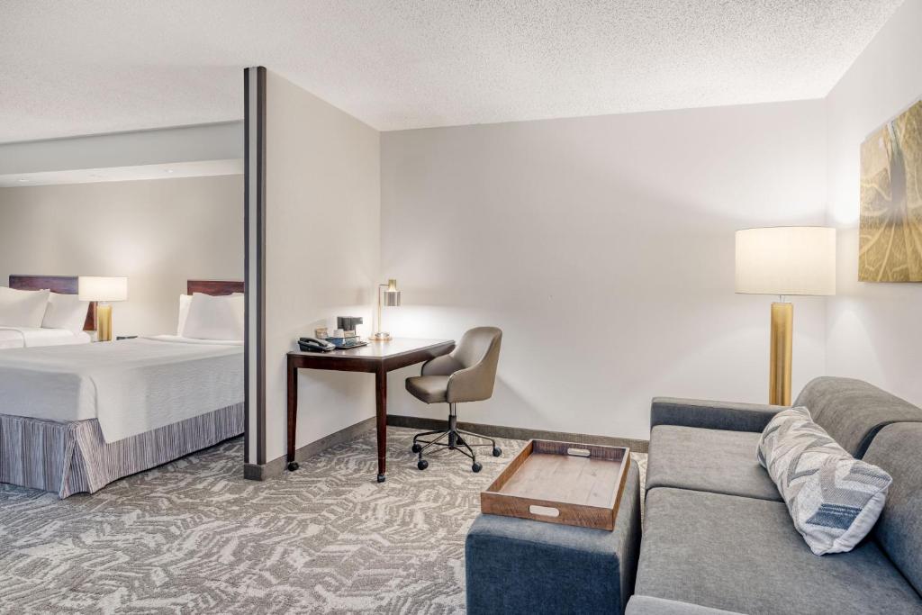 SpringHill Suites Terre Haute photo 3