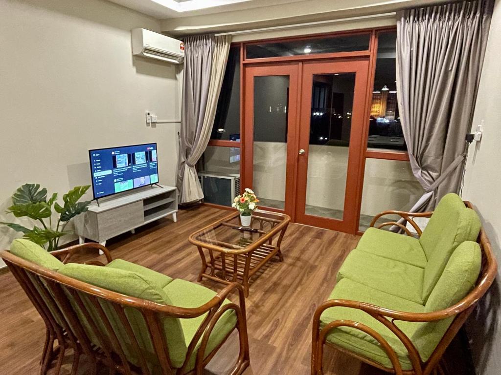 Kuching City Center Riverbank Suites With Marvelous River View photo 4