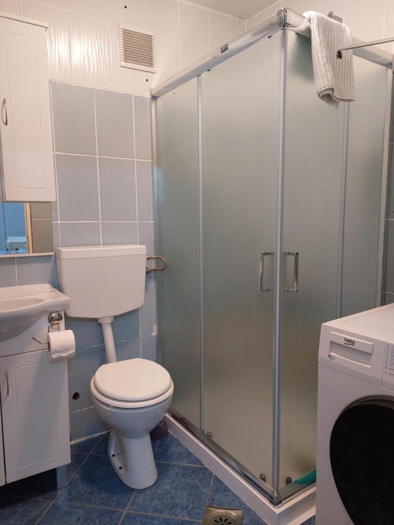Sha La La - Charming, unique studio in a historic building next to a castle, WIFI, smart TV, washer-dryer photo 1