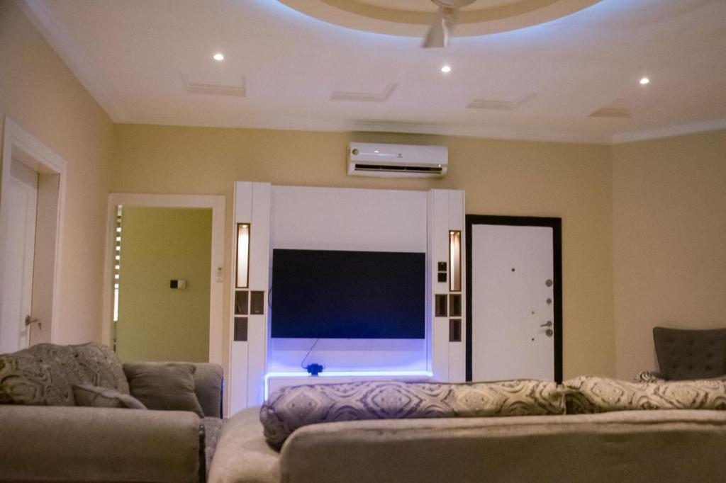 Agya Complex photo 2