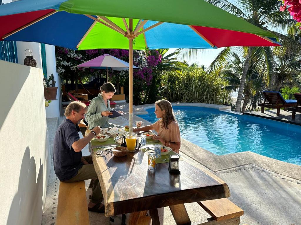 Beachfront Paradise Boutique Hotel photo 1