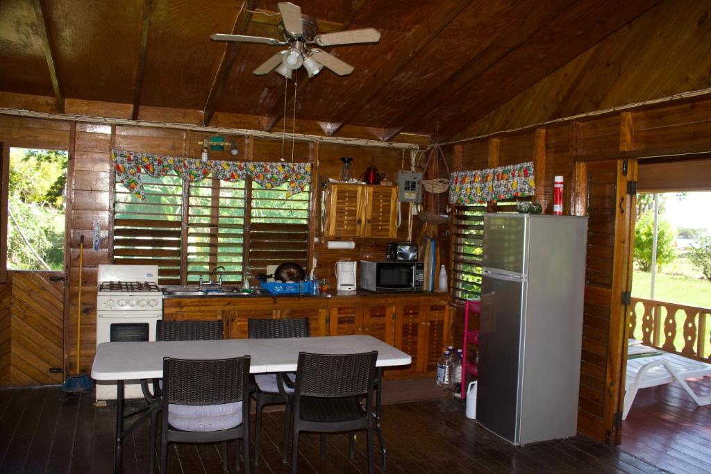 Little Bay Beach House photo 2