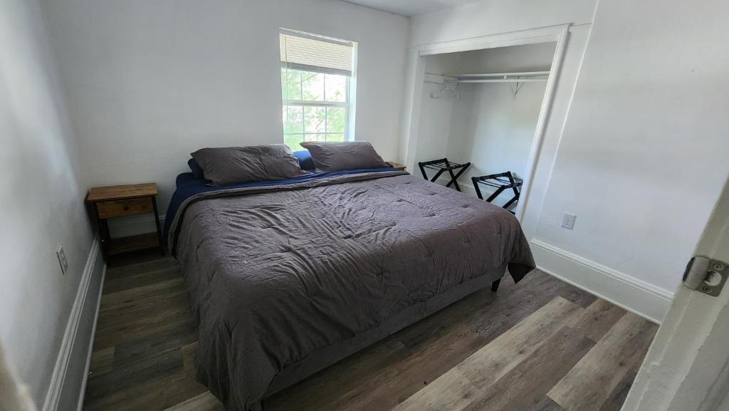 Apartment Retreat image