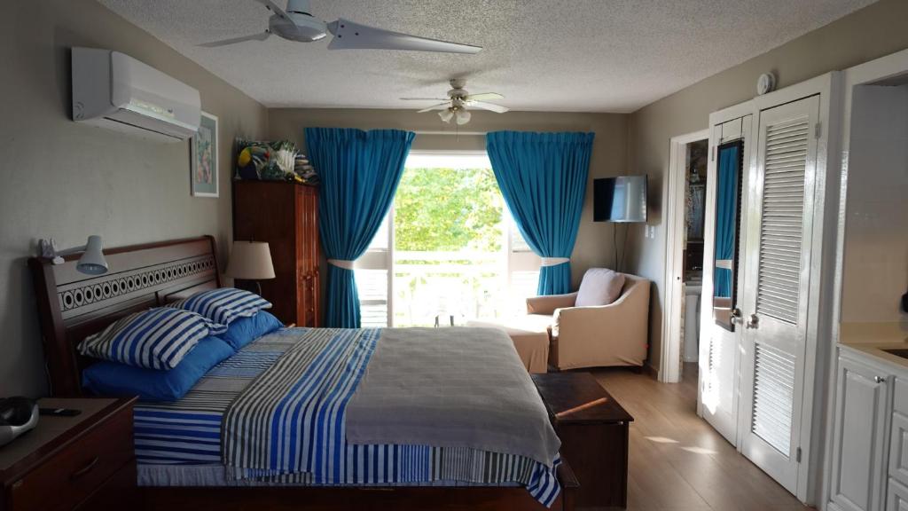 Point Village photo 4