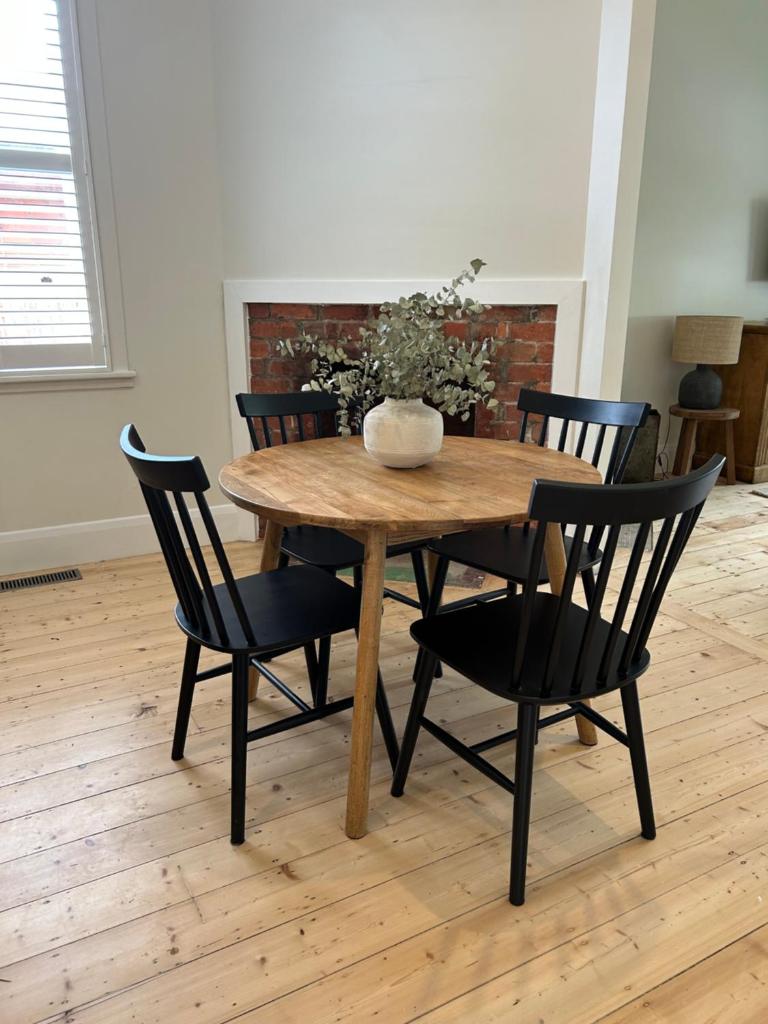 Cozy 2 bedroom bungalow- Newly renovated, perfect location for best of Ballarat photo 3