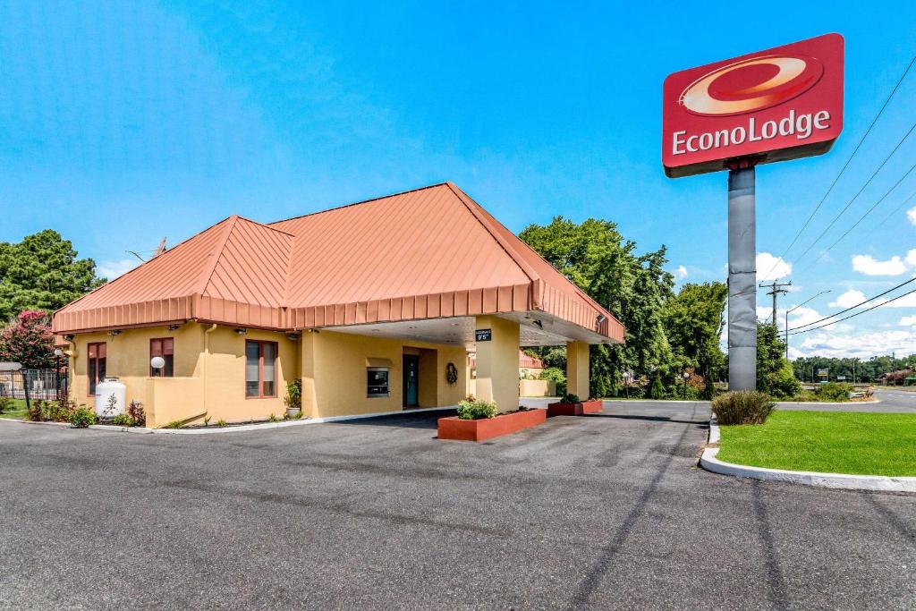 Econo Lodge Pocomoke City Hwy 13 image