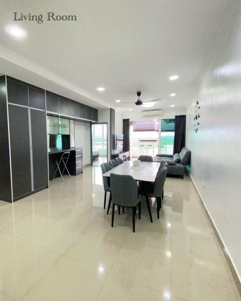 Sandakan Ijm pool view condo photo 1